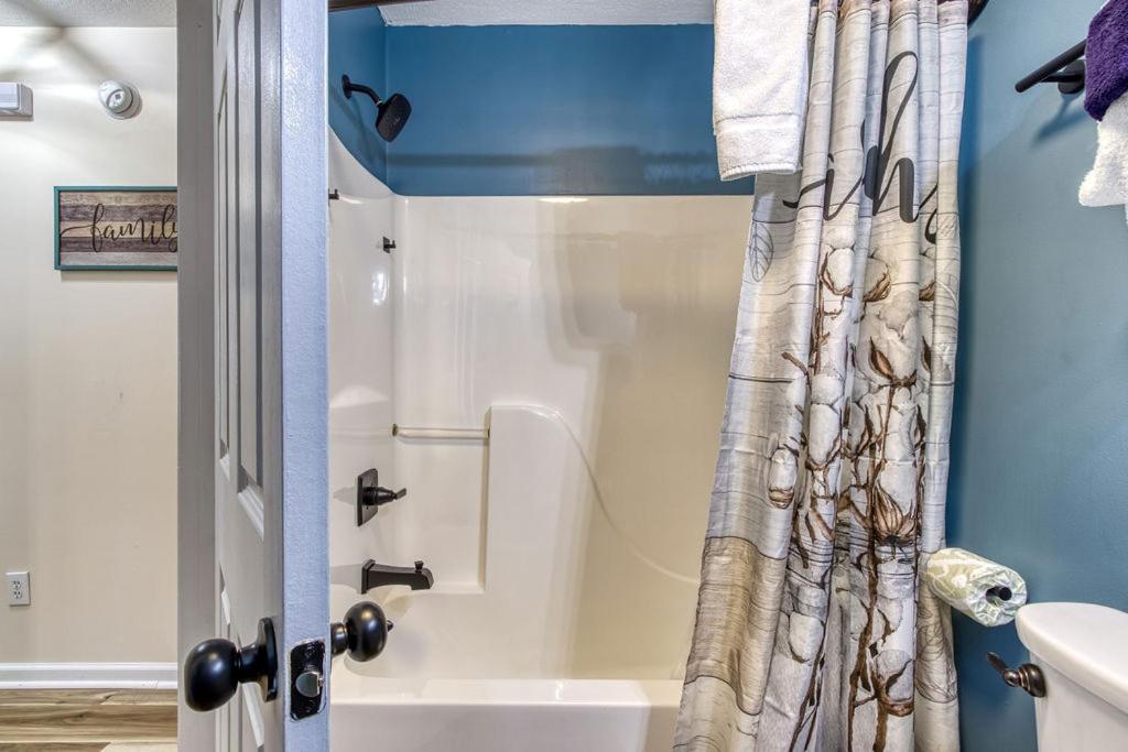 The Mason Jar, Hot Tub, Wifi, 1089 Free Tickets Each Paid Day, Dollywood And More! Pigeon Forge Zewnętrze zdjęcie