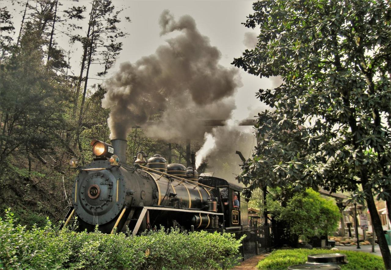 The Mason Jar, Hot Tub, Wifi, 1089 Free Tickets Each Paid Day, Dollywood And More! Pigeon Forge Zewnętrze zdjęcie